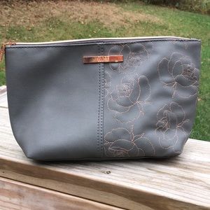 Jones New York makeup bag